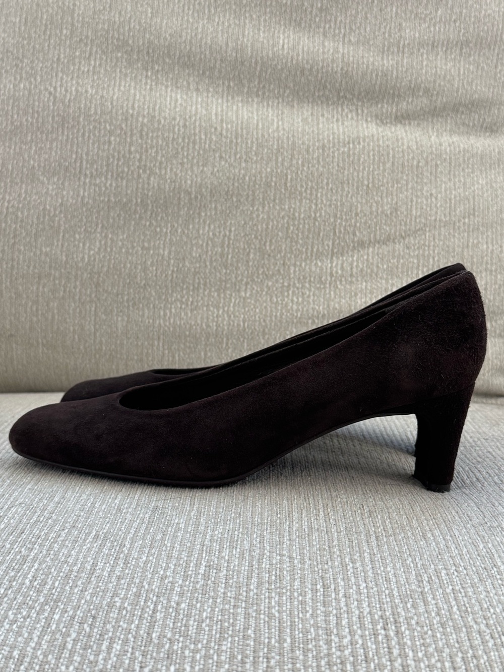 Vintage Stuart Weitzman Brown Suede Pumps